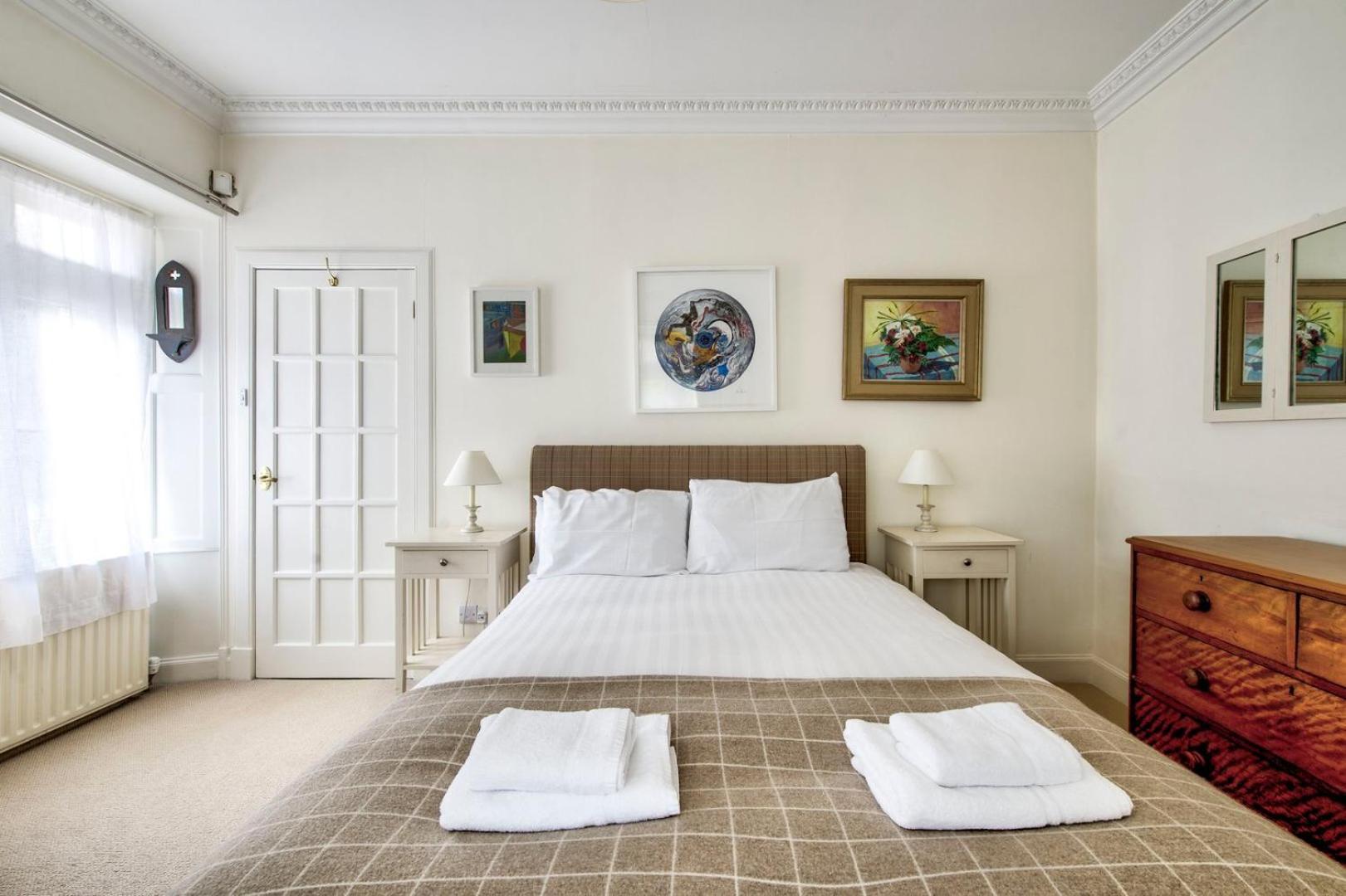 Guestready - Classic Charm Near Holyrood Park Edinburgh Exterior photo
